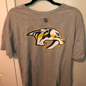 Gray Nashville Predators tee shirt